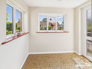 Porch- click for photo gallery